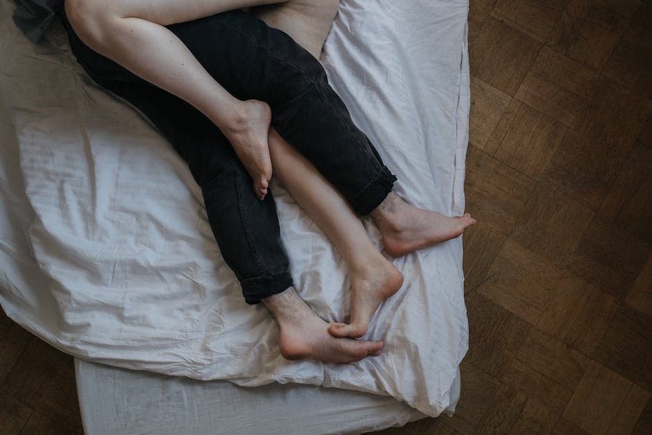  Beine zittern beim Sex: physiologische Ursachen und Erklärungen